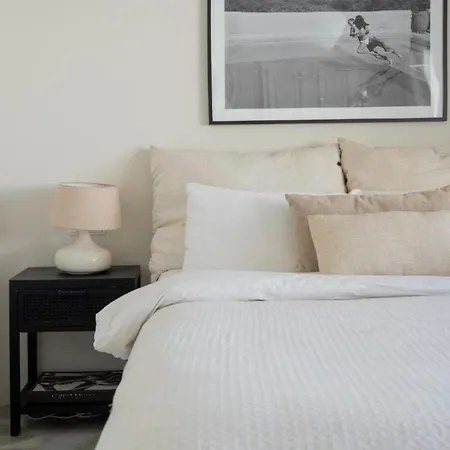 Bianca Elegant 4br Beachside Near Golf, Restaurants & Puerto Banus Сasa de vacaciones *