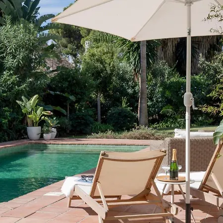Bianca Elegant 4br Beachside Near Golf, Restaurants & Puerto Banus Сasa de vacaciones *