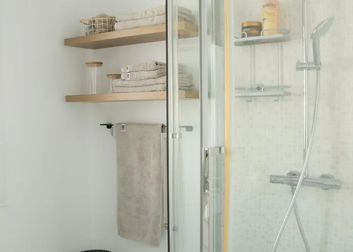 Bianca Elegant 4br Beachside Near Golf, Restaurants & Puerto Banus *