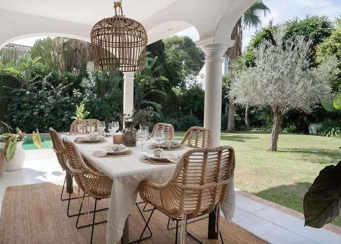 Bianca Elegant 4br Beachside Near Golf, Restaurants & Puerto Banus * Estepona