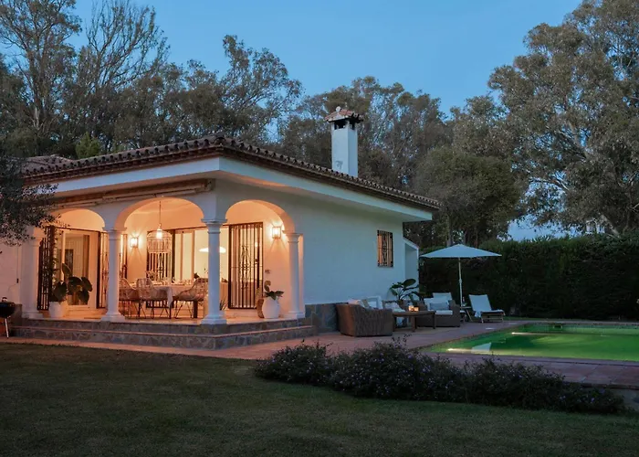 Bianca Elegant 4br Beachside Near Golf, Restaurants & Puerto Banus * Estepona