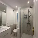 Bianca Elegant 4br Beachside Near Golf, Restaurants & Puerto Banus Tatil Evi