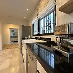Bianca Elegant 4br Beachside Near Golf, Restaurants & Puerto Banus Estepona
