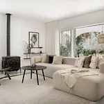 Bianca Elegant 4br Beachside Near Golf, Restaurants & Puerto Banus Tatil Evi