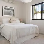 Bianca Elegant 4br Beachside Near Golf, Restaurants&puerto Banús * Estepona