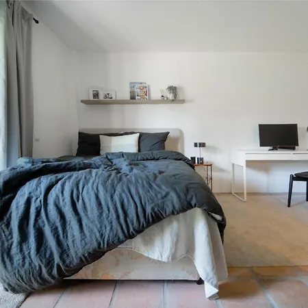 Bianca Elegant 4br Beachside Near Golf, Restaurants & Puerto Banus Semesterbostad *