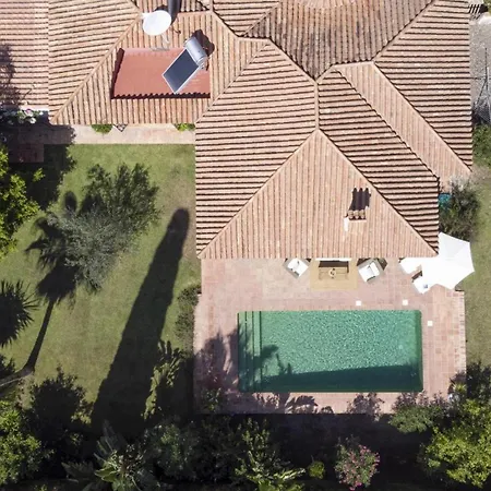 Bianca Elegant 4br Beachside Near Golf, Restaurants & Puerto Banus *