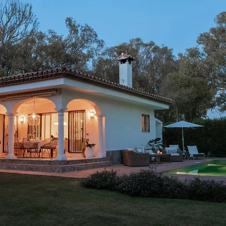 Bianca Elegant 4br Beachside Near Golf, Restaurants & Puerto Banus * Estepona