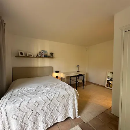 Bianca Elegant 4br Beachside Near Golf, Restaurants & Puerto Banus