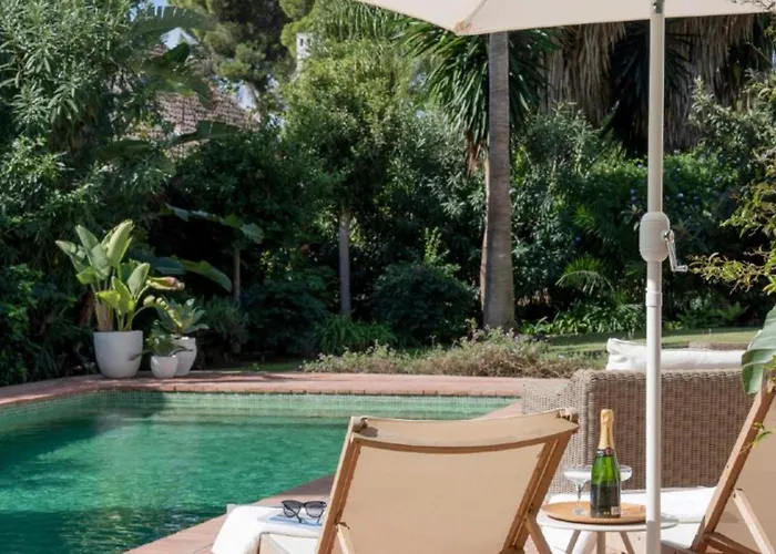 Bianca Elegant 4br Beachside Near Golf, Restaurants & Puerto Banus Semesterbostad *